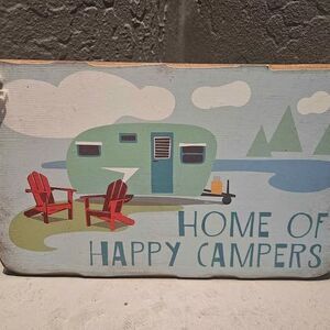 Happy Camper Wood Sign 6" x 9.5"